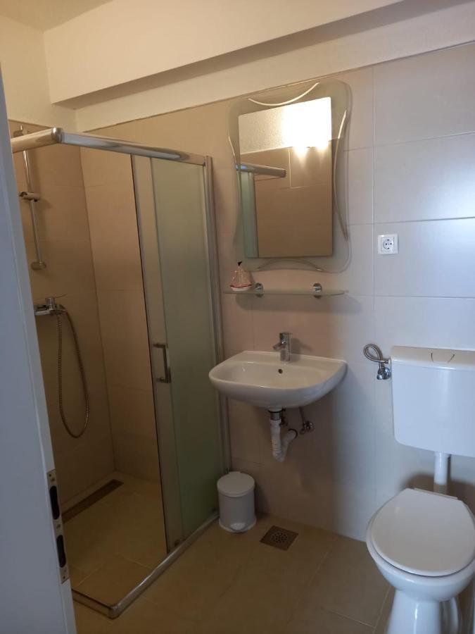 Vila Rosanda Slatine Luaran gambar